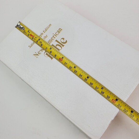Saint Joseph New American Bible Catholic Publishing Medium Size VTG 90s Unread - Picture 10 of 10